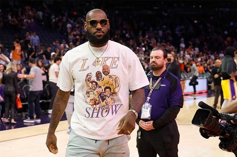 Reports: LeBron James agrees to two-year Lakers extension for $97M