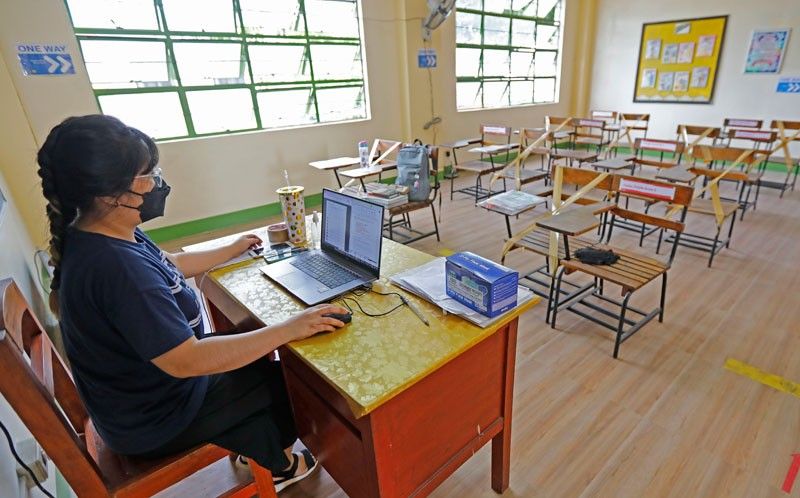 Briones, Laos diundang ke Senat untuk menyelidiki laptop DepEd