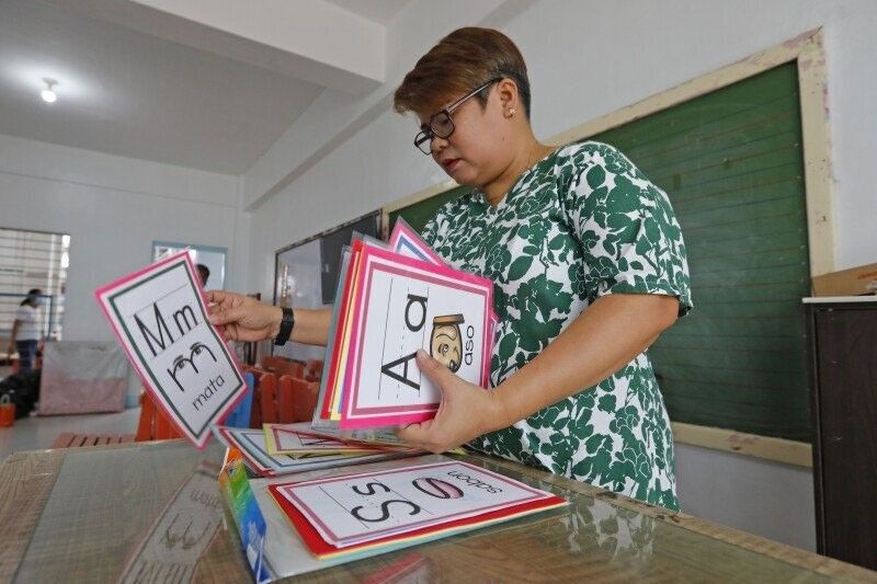 Bishop to students: Value time with teachers, classmates