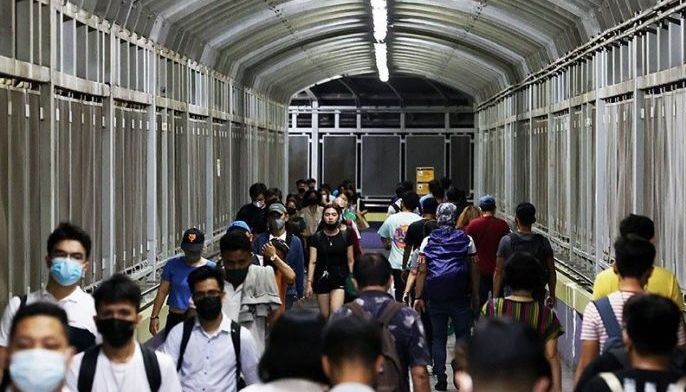 Improving revenues narrow budget deficit in July