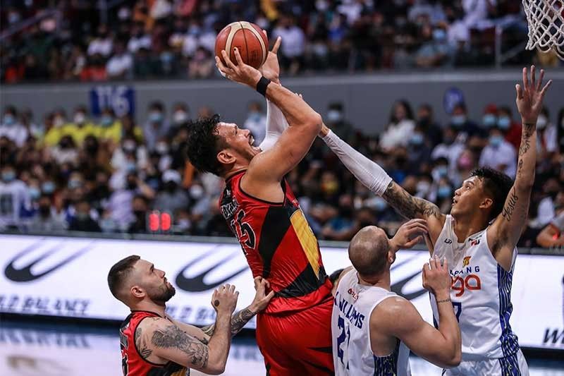 SMB's June Mar Fajardo brushes off 20-20 game, physicality in chase for PBA title