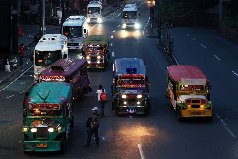 MMDA suspends own no-contact apprehension after SC stop order