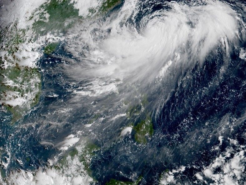 NDRRMC: Super Typhoon Henry claims first casualty