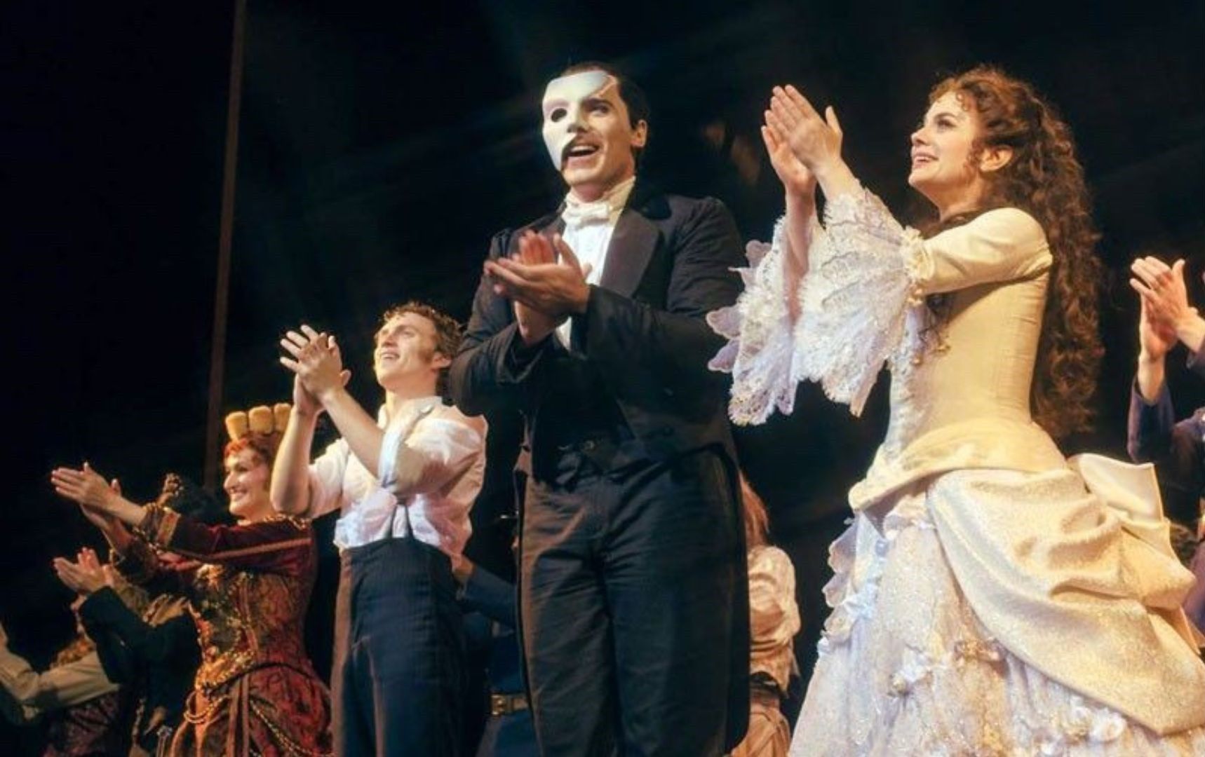 'The Phantom of the Opera' to close on Broadway after 35 years