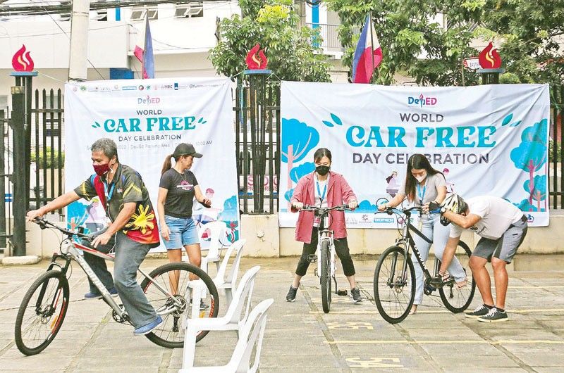 30 Pasig teachers, students get free bikes