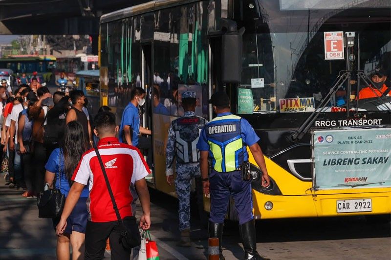 MMDA, DOTr vow to improve EDSA Busway