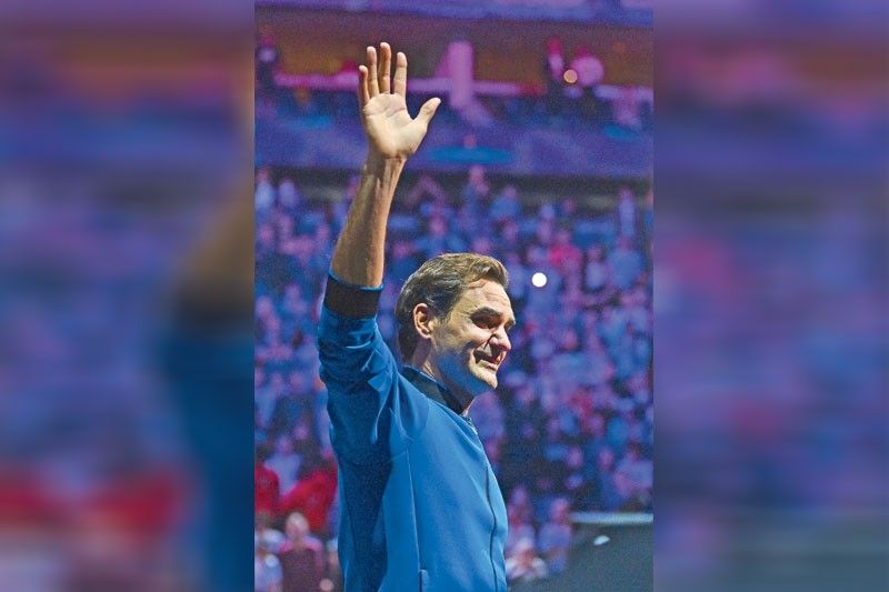 In tearful goodbye, Federer says â��life goes onâ��