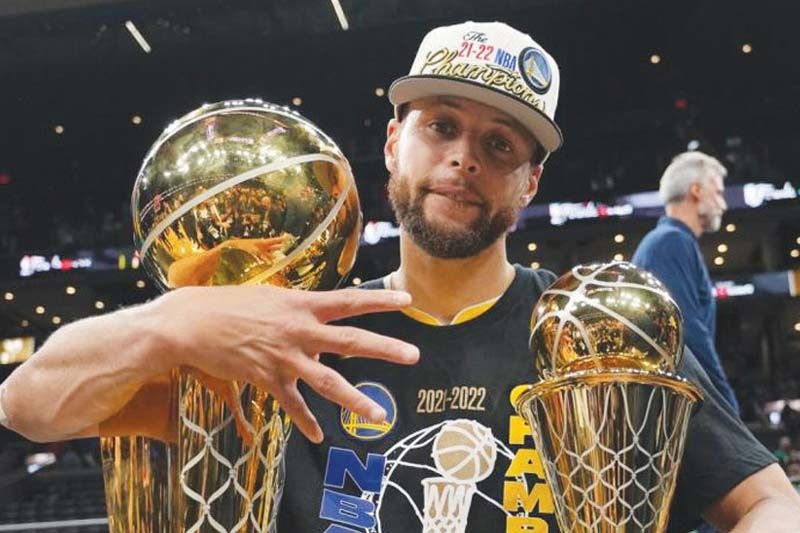 Curry, Warriors handa na sa title defense