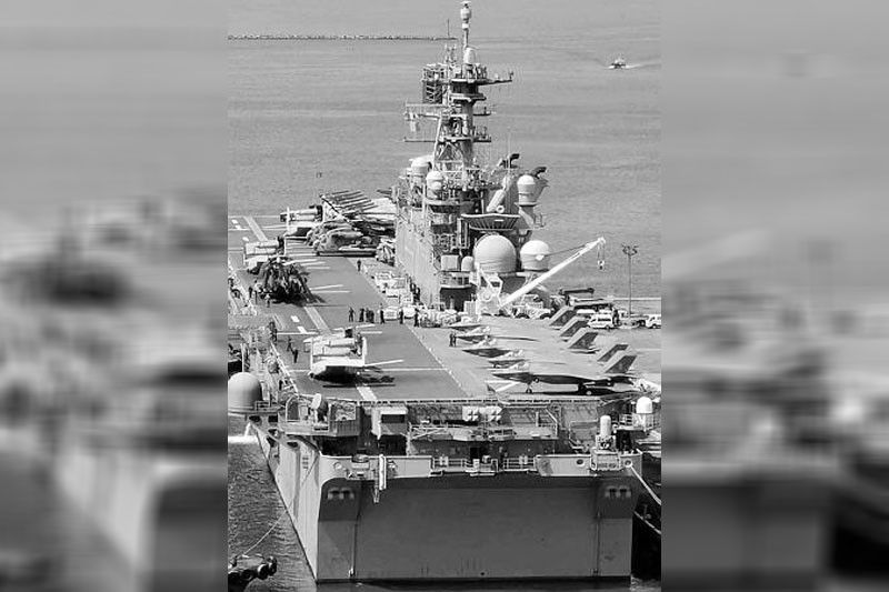 US warship USS Tripoli dumaong sa Maynila