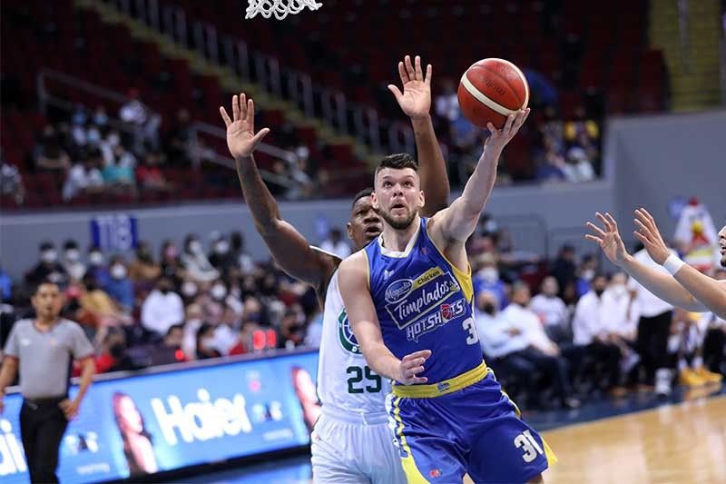 Hotshots stymie Dyip for winning start in PBA Commissionerâ��s Cup