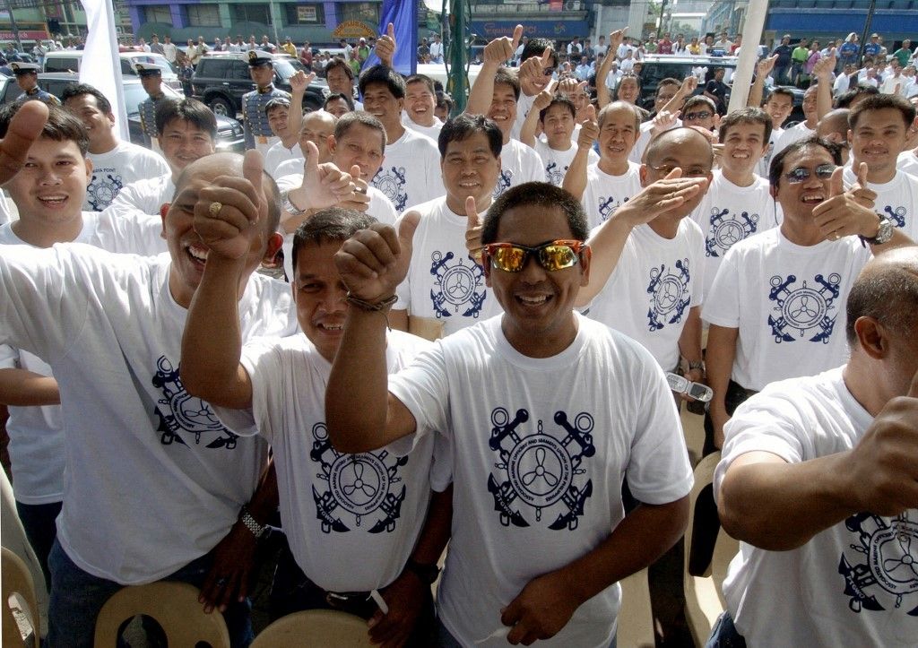 Filipina mengoreksi kursus untuk memenuhi standar pelatihan pelaut global