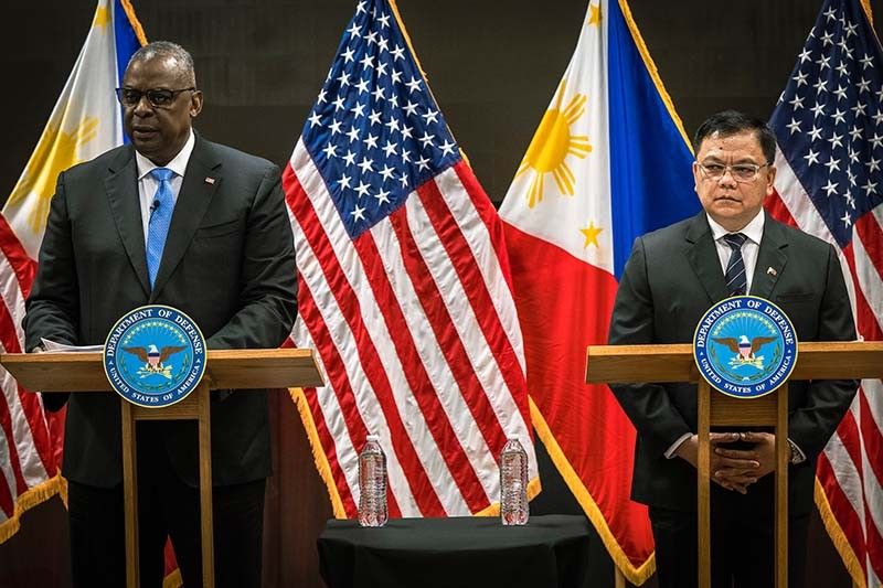 US, Philippines defense leaders discuss strengthening MDT, maritime cooperation
