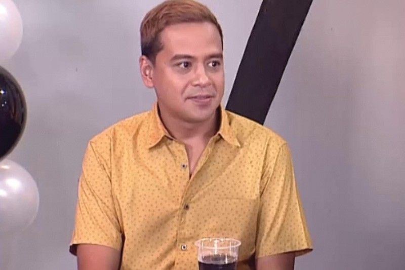 John Lloyd, nagmukhang taong babad sa arawan!