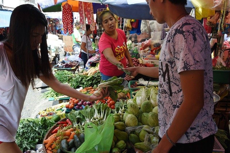 Pulse Asia: 66% ng Pinoy gusto unahin ng gobyerno paglaban sa 'inflation'