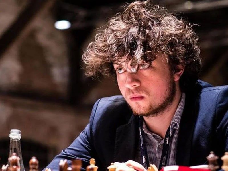 Hans Niemann finds the killer move! #chess #chessgame