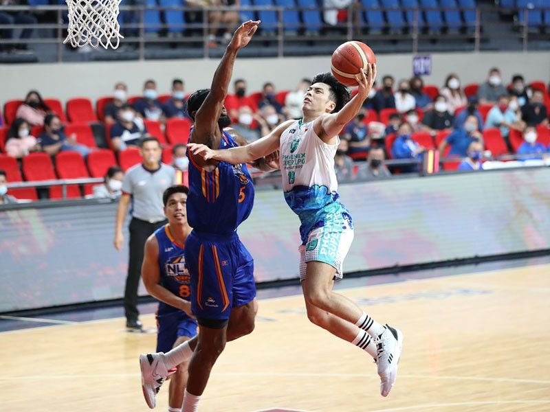 Tio memposting permainan karir untuk Phoenix, memenangkan penghargaan PBA Player of the Week
