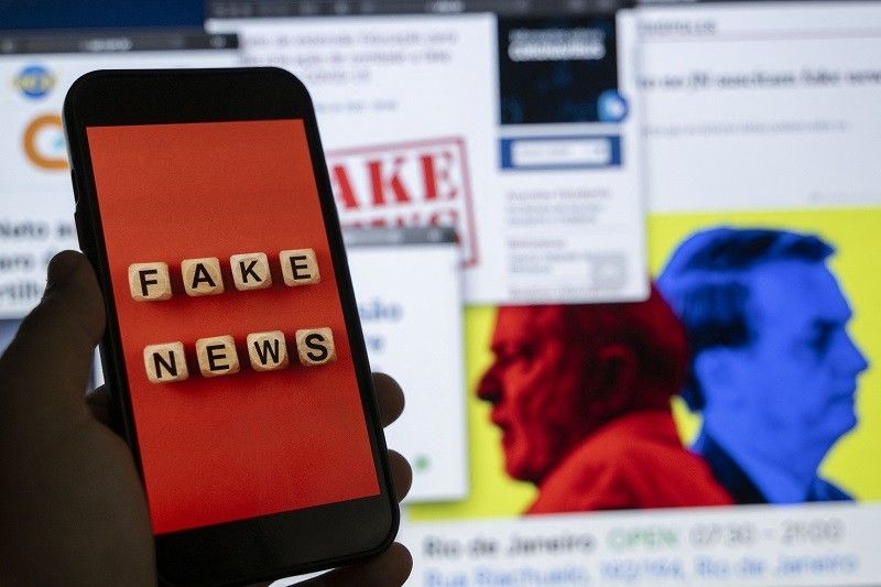 86% ng Pinoy nakikitang problema 'fake news'; online influencers pinakasinisisi