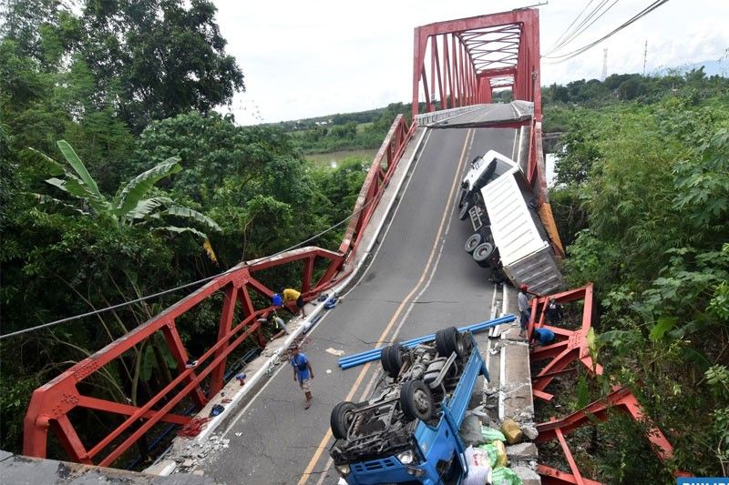 Tulay Sa Pangasinan Gumuho Sa ‘overloading Pilipino Star Ngayon 0186