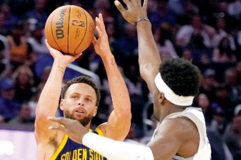 Curry dinala ang Warriors sa panalo