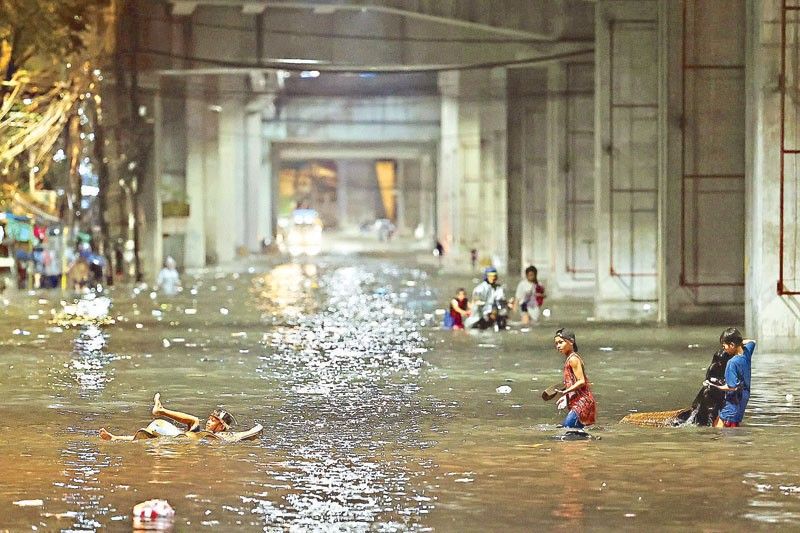 Paeng displaces thousands in Metro Manila