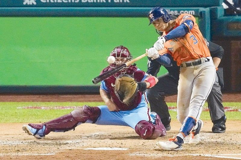 Game 5 thriller sends Astros on cusp of crown