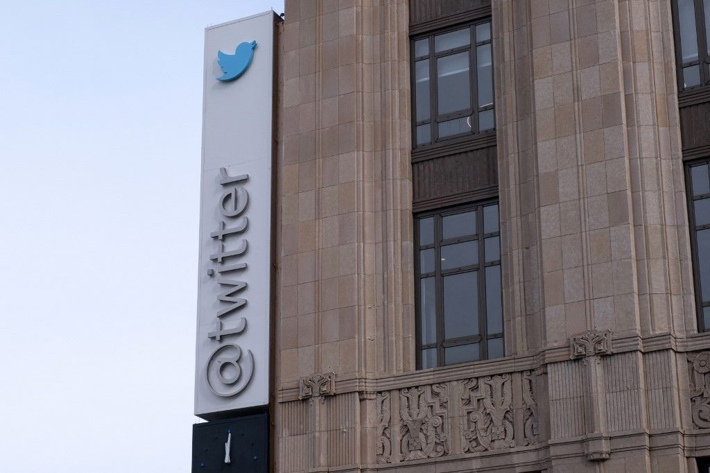 Twitter sacks half of staff as Musk launches overhaul