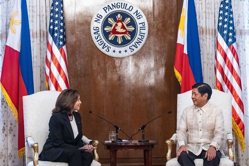 Mga mangingisda kontra sa 'new US military bases' kasabay ng Harris visit