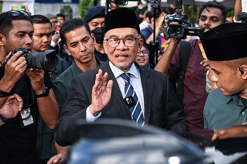Opposition leader Anwar named Malaysia PM â�� Palace