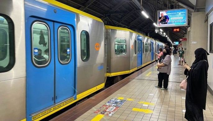 LRT-1 extends operating hours
