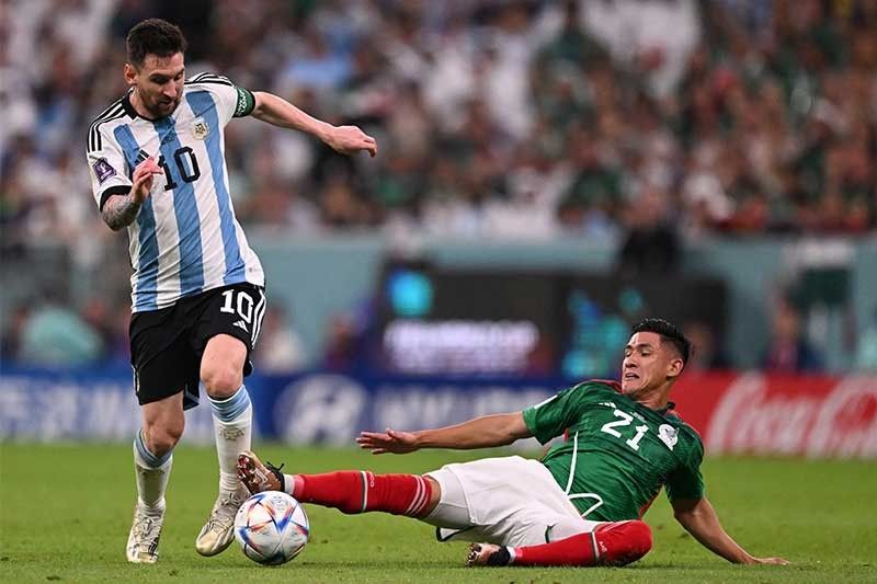 Messi goal helps keep Argentina World Cup hopes alive