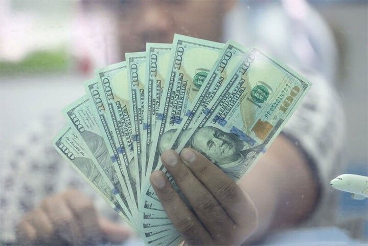 Peso pierces 55:$1, highest in 4 months