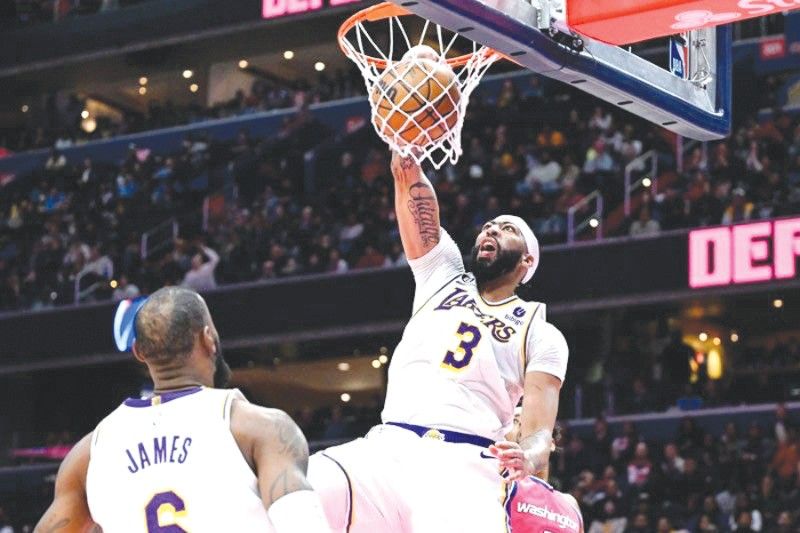 Davis pasiklab sa Lakers vs Wizards