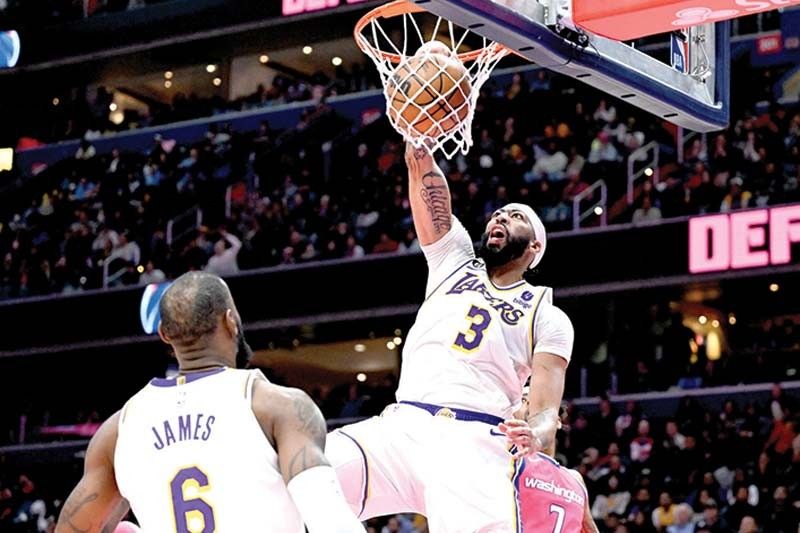 Davis mipabuto'g 55 puntos, Lakers gipaksit ang Wizards