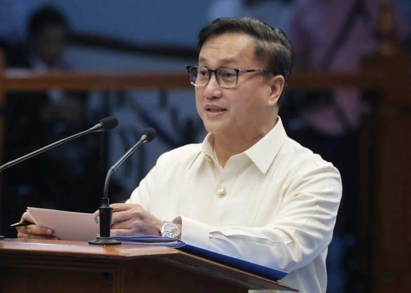 Ex-officials ni Duterte ipapatawag sa Senado sa biniling COVID-19 vaccines