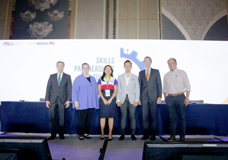 BDO starts mentorship of out-of-school youth in cloud-related work