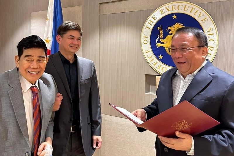Marcos picks ex-SC justice to head DBP