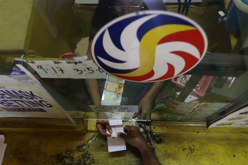 Nueva Ecija bettor wins P114.3 million lotto jackpot