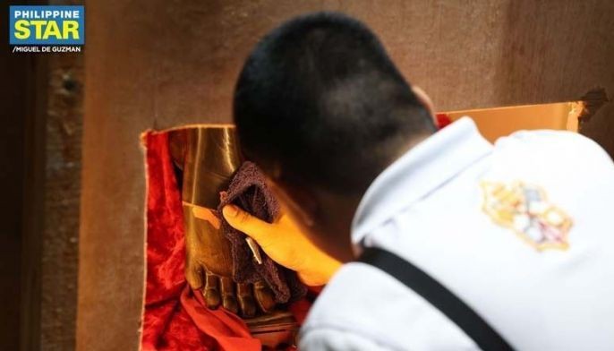 Libong deboto dumagsa sa &lsquo;Pagpupugay&rsquo; ng Itim na Nazareno