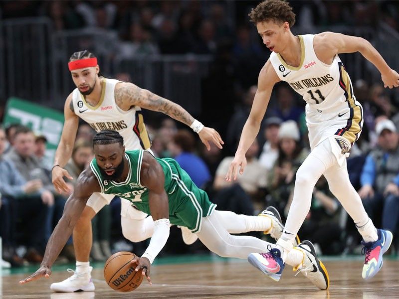 Brown leads Celtics over Pelicans; Bucks sink Hawks