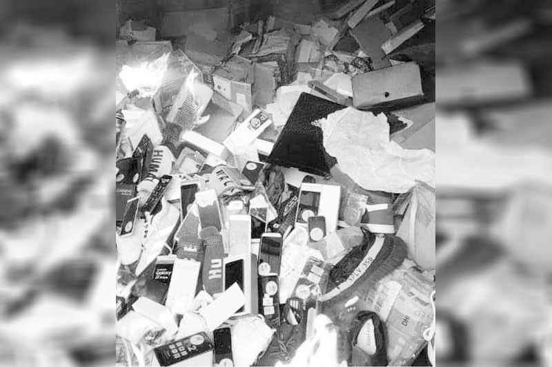 P1.7 milyong expired goods sinunog sa Cavite