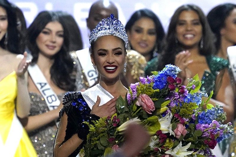 Filipino American R Bonney Gabriel Is Crowned Miss Universe 2022
