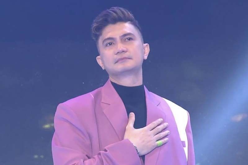 Emosyonal sa pagbalik... Vhong, dedma sa Showtime nung nasa kulungan!