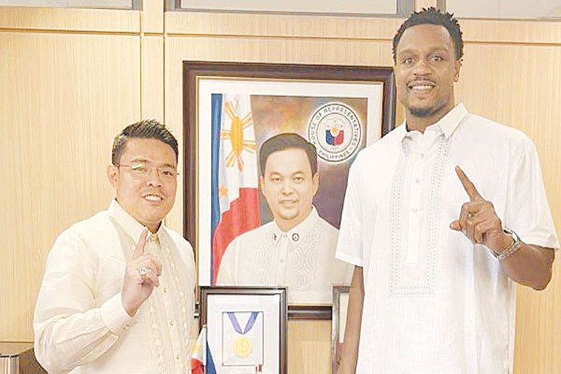 Brownlee ganap nang Pilipino