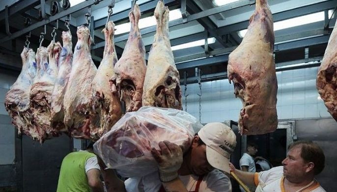 Beef relief -- Argentina stops butchers carrying half a cow