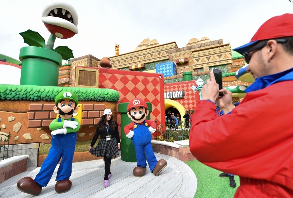 Let's-a-go (to Hollywood)! First US 'Super Mario' theme park to open