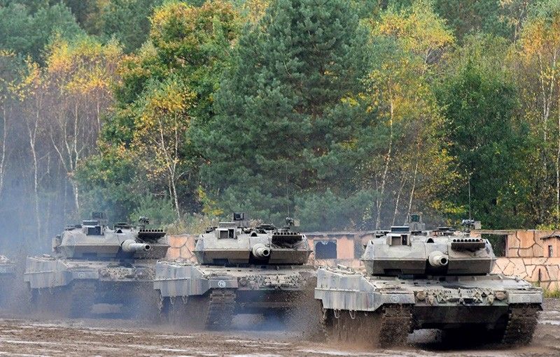 Kremlin says Western tanks would 'burn' in Ukraine