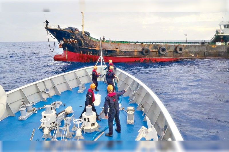 PCG menyelamatkan 7 nelayan China