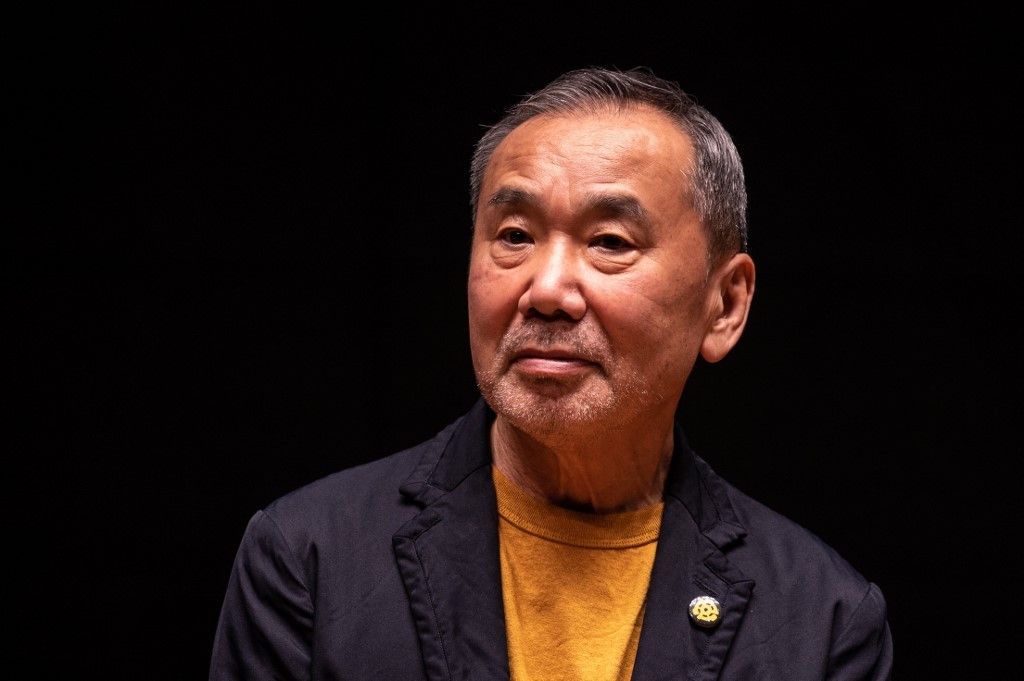 Japanese fans snap up first Murakami novel in six years