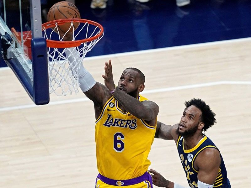James, Davis lead Lakers rally; 2 ejected as Cavs down Grizzlies