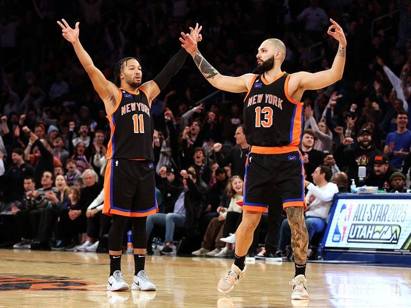 Knicks, Raptors storm back from double-digit leads to pull off victories